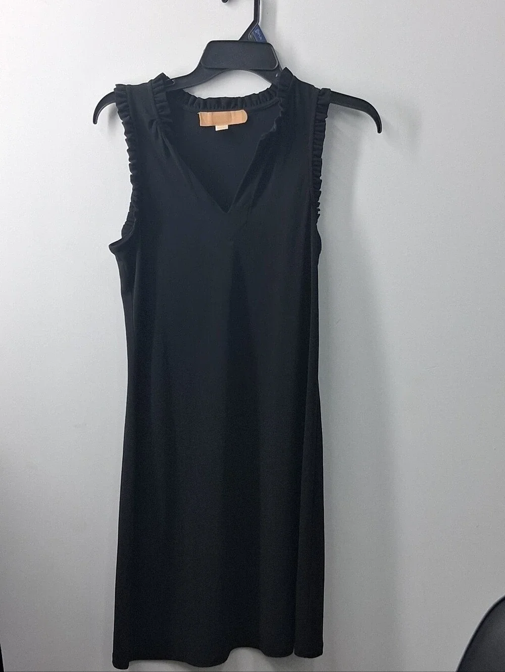 MICHAEL Michael Kors Black Ruffle V-Neck Sleeveless Shift Dress XS